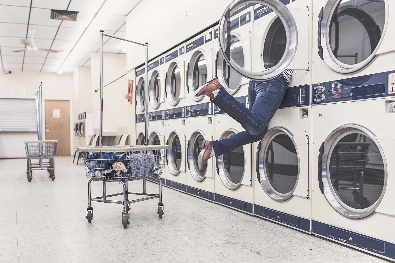 Minneapolis laundromat interior